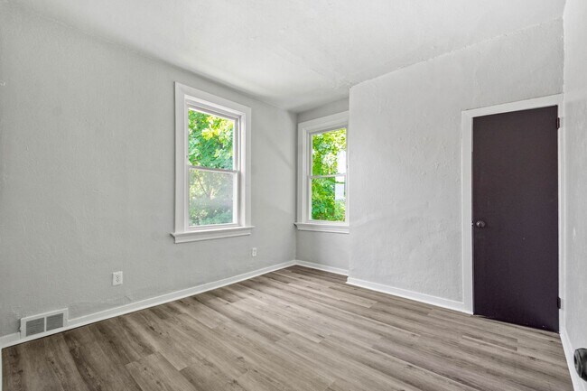 Photo - 2338 Maple Ave Unit 2338 Maple Avenue -  #2