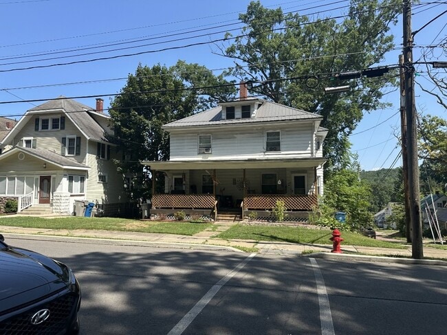 Building Photo - 703-705-705 Chestnut St Rental