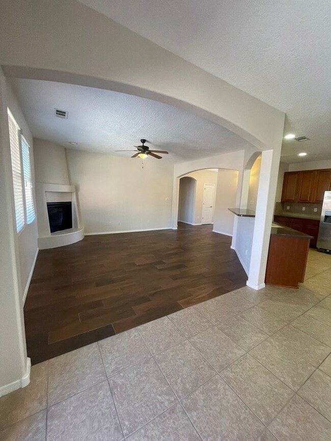 Photo - Pristine 4 bdr, 2 1/2 bath w/2 car garage ...