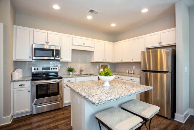 4025 Ashley Dr
