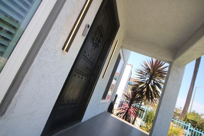 Building Photo - 5835 5th Ave