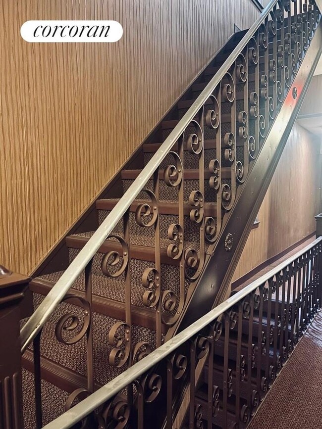 Photo - 339 E 57th St