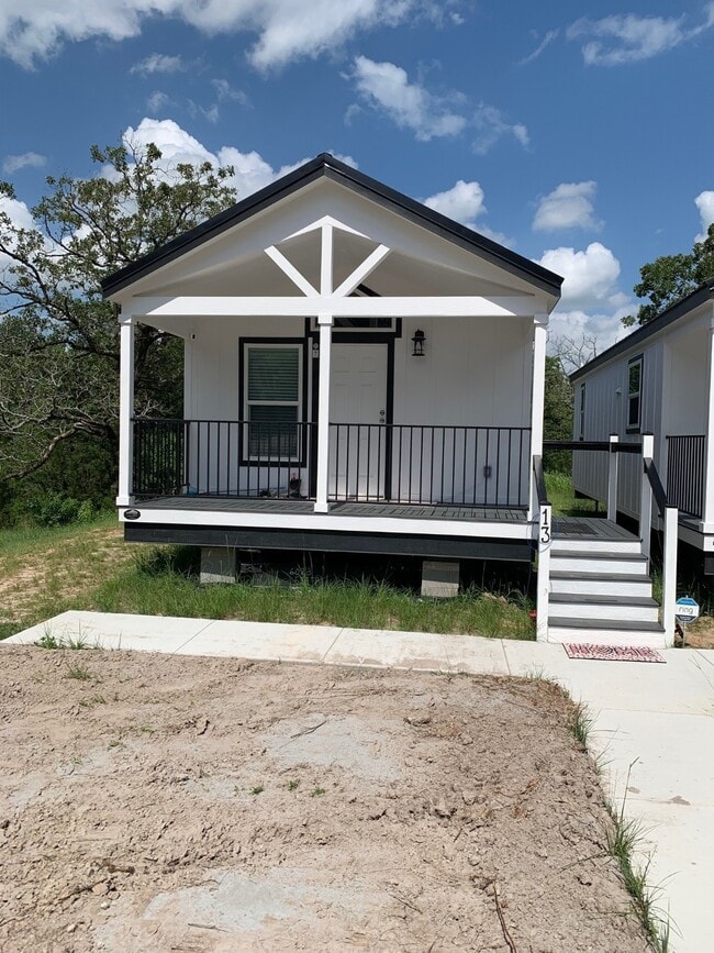 Building Photo - 13 Parker Creek Rd Rental