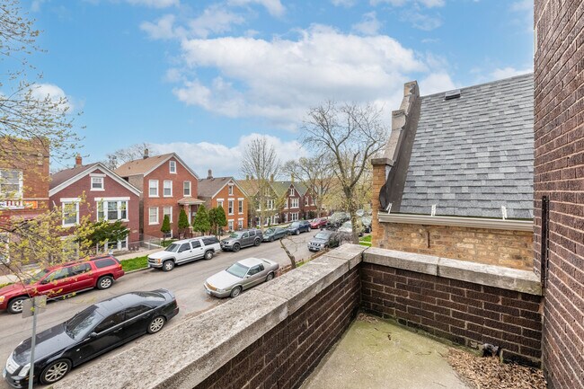 Photo - 3000 S Homan Ave Unidad 2