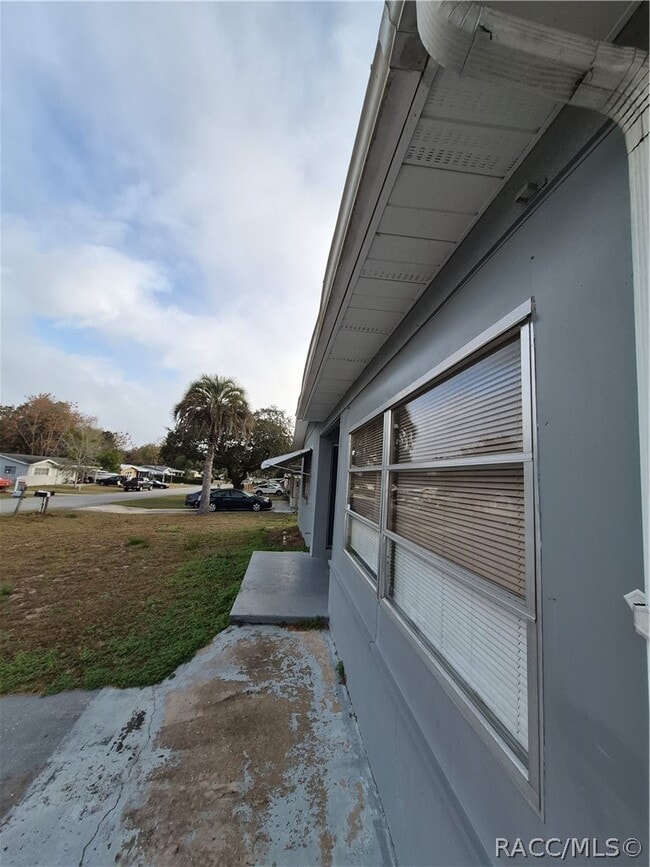 Photo - 11 S Barbour St