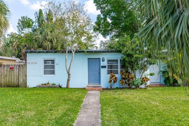 Photo - 1716 SW 12th Ct