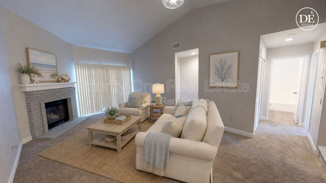 Photo - 2876 Englewood Way