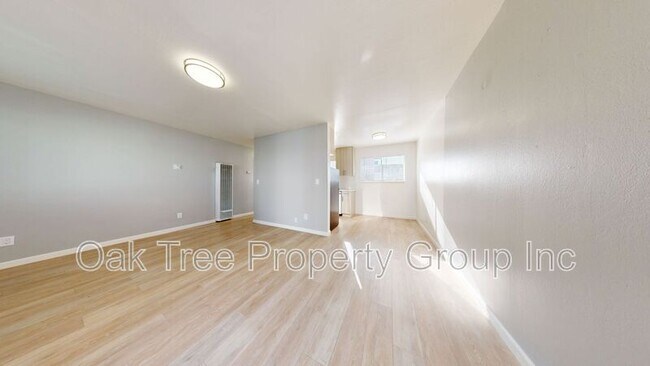 Photo - 265 Vernon St