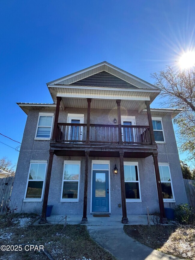 Building Photo - 664 Helen Ave Rental