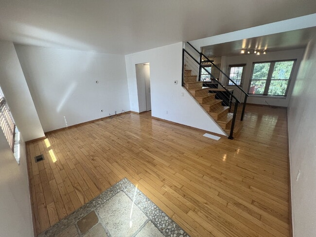 2355 W 32nd Ave