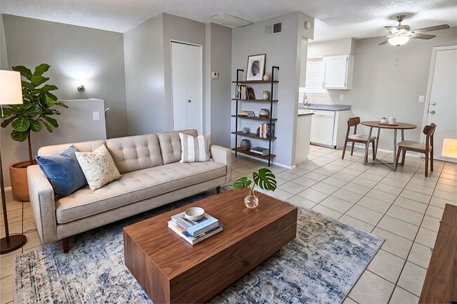 Photo - 707 W 1st Ave Unit Apt 102