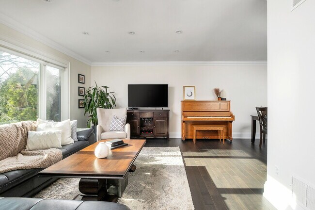 Photo - 36 Shieldmark Crescent