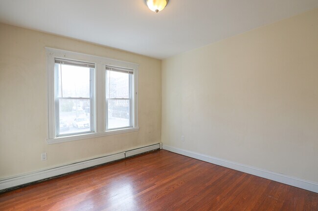 Photo - 78 Claymoss Rd Unit 2