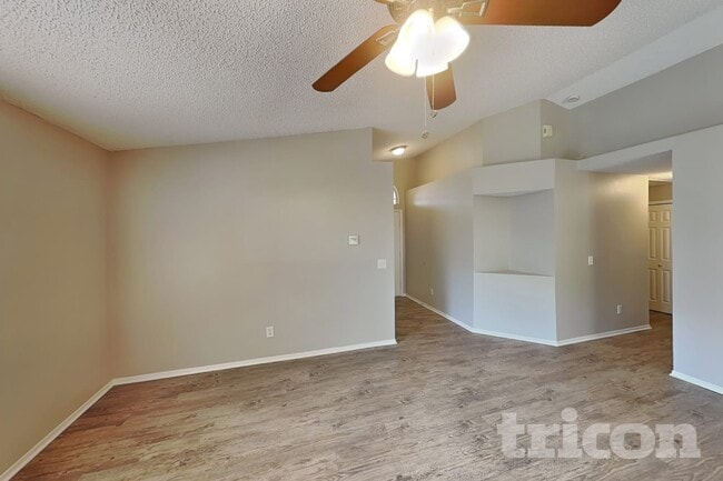 Photo - 1576 Palmstone Dr