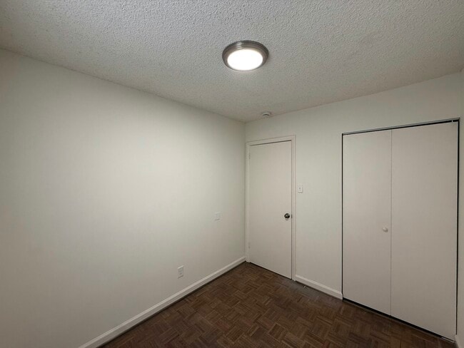 Photo - 1800 Regal Dr