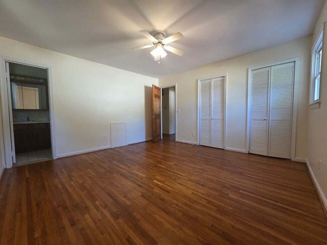 Photo - 612 Kenbrook Dr