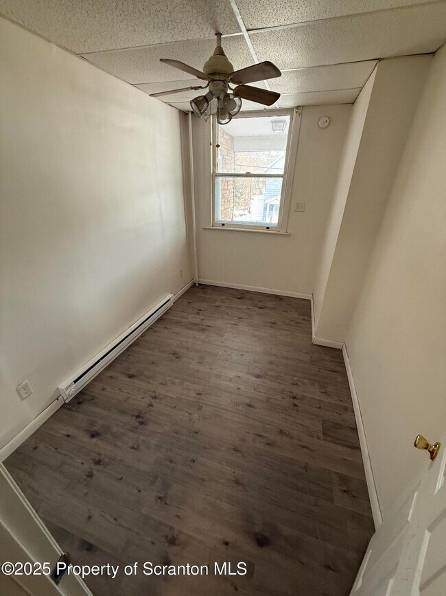 Photo - 333 Spring St