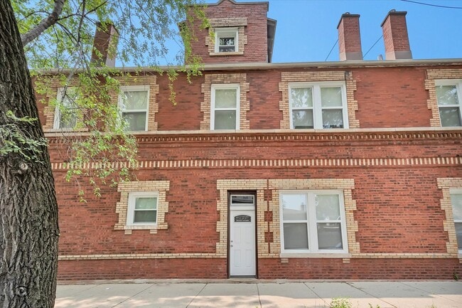 Photo - 3000 W 40th St