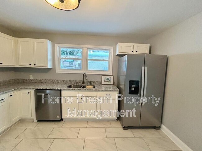 Photo - 354 Berry St