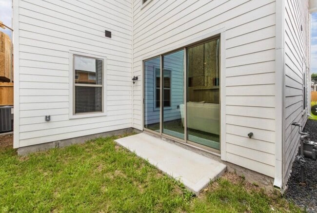 Photo - 1103 Fuschia Rd