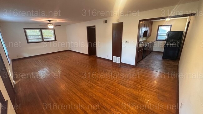 Photo - $775 - 1 bed 1 bath - Duplex Unidad 3415 W 2nd St N