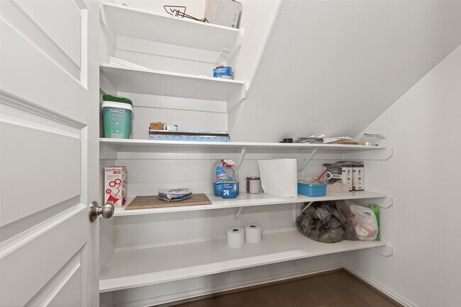 Photo - 27926 Western Crk Ct