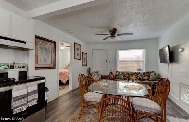 Photo - 118 Pierce Ave