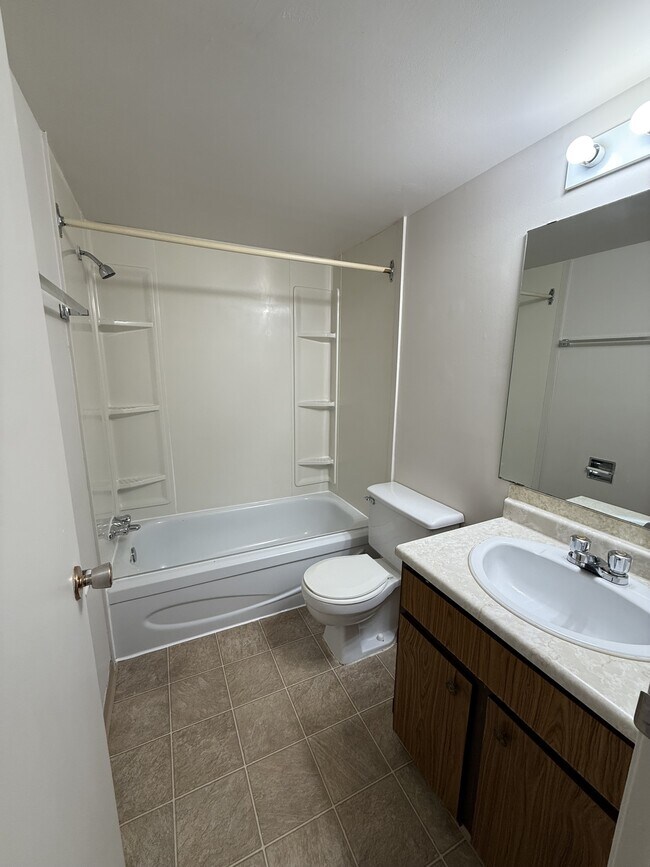 Photo - 80 Brookwood Dr Unit GG-209