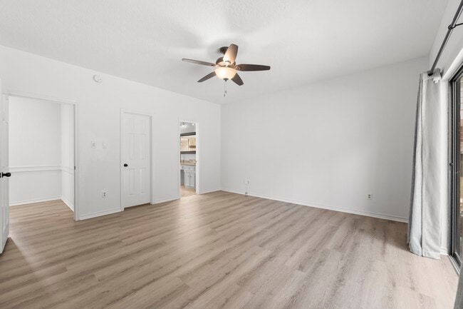 Building Photo - 14 Cascade Springs Pl