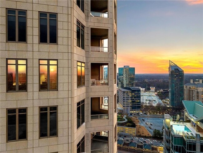 Photo - 3376 Peachtree Rd NE Unidad 41A