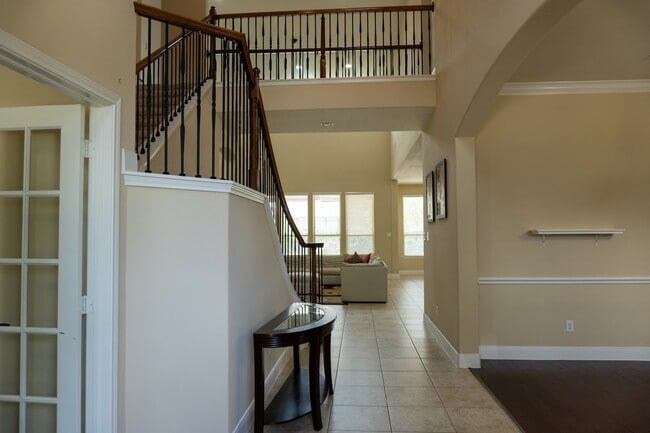 Photo - 25614 Somerset Meadows Ct