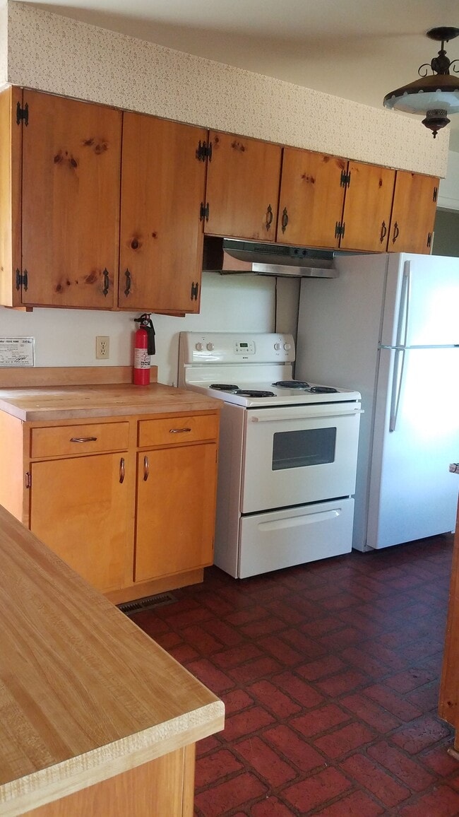 Photo - 2718 Beltrami Ave NW