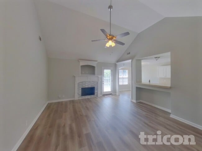 Photo - 1507 Antebellum Dr
