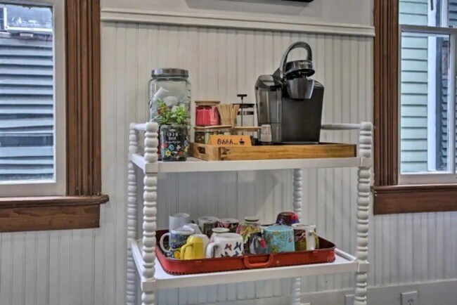 Photo - 1124 Church St