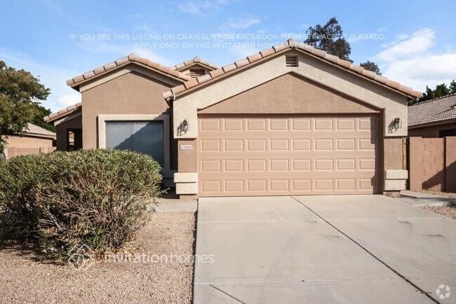 Building Photo - 10630 E Emerald Ave Rental