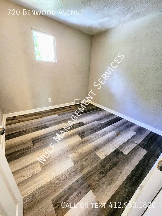 Photo - 720 Benwood Ave