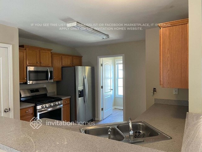 Photo - 186 Sandstone Pl