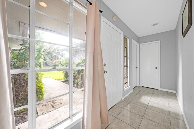 Photo - 222 Wickhamford Way