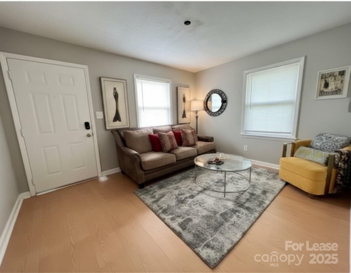 Photo - 316 Skyland Ave