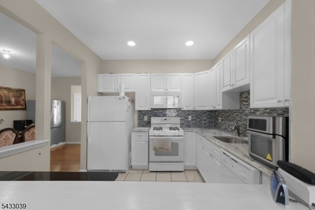Photo - 158 Autumn Ridge Rd
