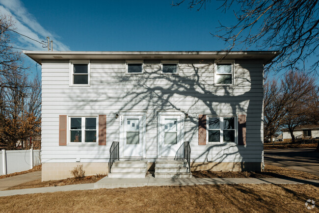 Building Photo - 1912 Waterloo Rd Rental