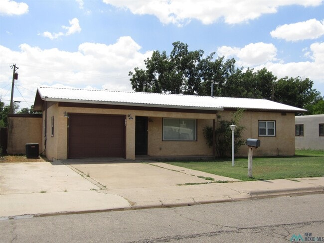 Building Photo - 907 W Sears Ave Rental