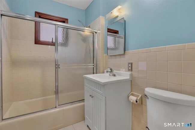 31 Brooklawn St Unit 1