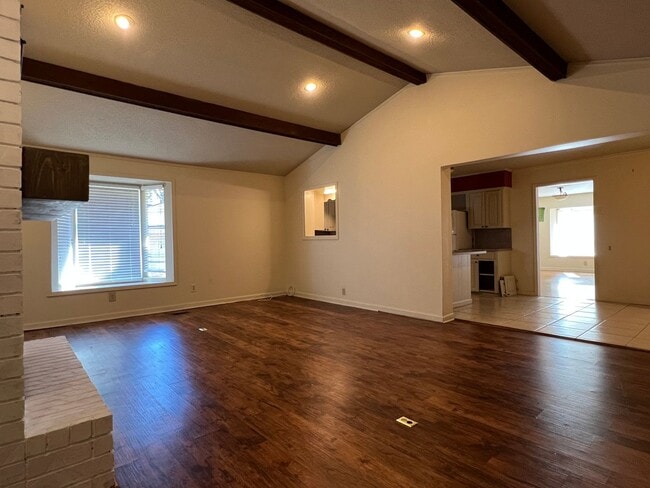 Photo - 2111 Seminole Trail