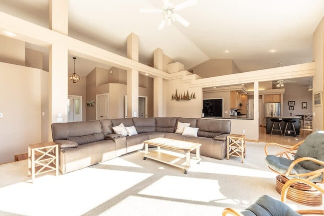 Building Photo - 3228 E Fernan Terrace Dr Unit SI ID1542958P