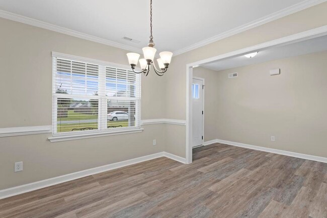 Photo - 202 Breakwater Dr