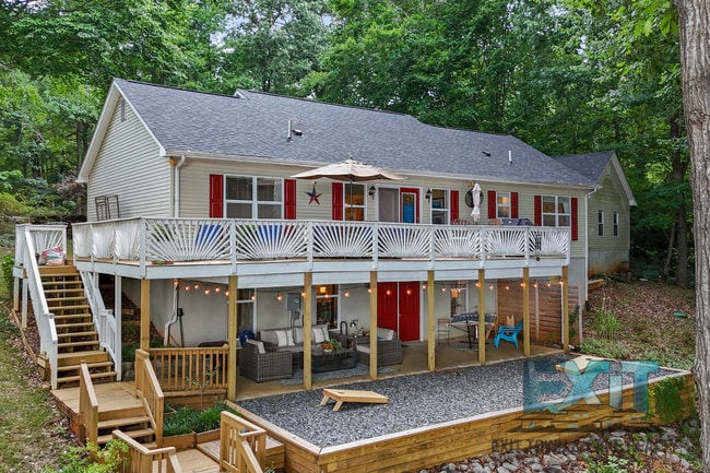 Building Photo - Available November 1, 2026 – March 31, 2027 | Short-Term Lake Gaston Rental
