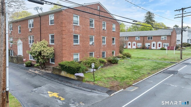 Building Photo - 111 A Niles Hill Rd Unit E