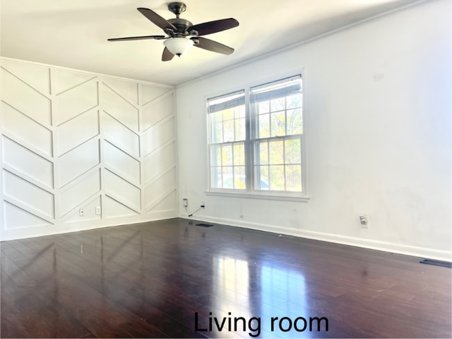 Photo - 2821 Galesburg Dr