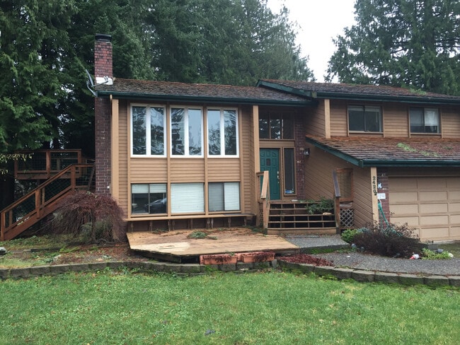 Building Photo - Pre-lease July - 4Bd/2Ba